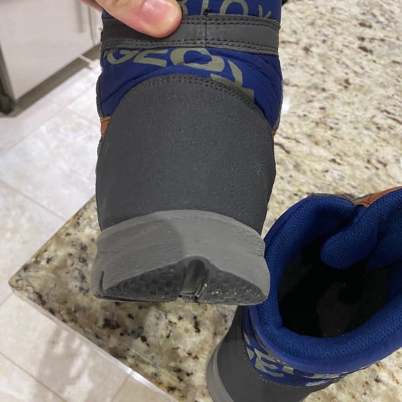 SOLD.Geox Amphibiox big boy winter boots size 6 - Picture 4 of 8
